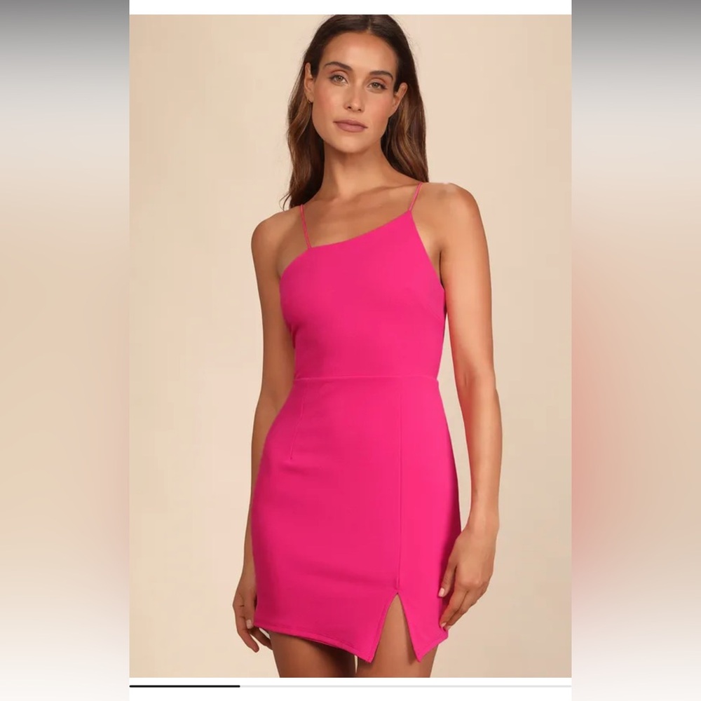 *NWT* Lulu’s Hot Pink Asymmetrical Bodycon Mini Dress